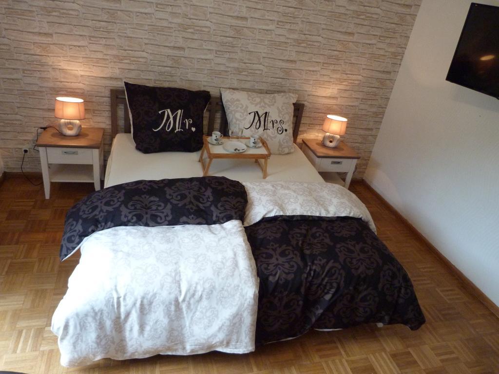5X Balkon-Apartments Mit Kueche 40-65Qm Ruhrgebietferienwohnung Dobry-Fuchs Oberhausen  Room photo